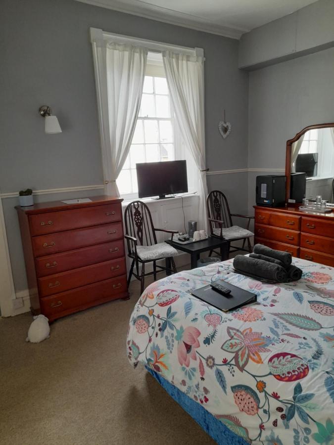 Valentine Weymouth